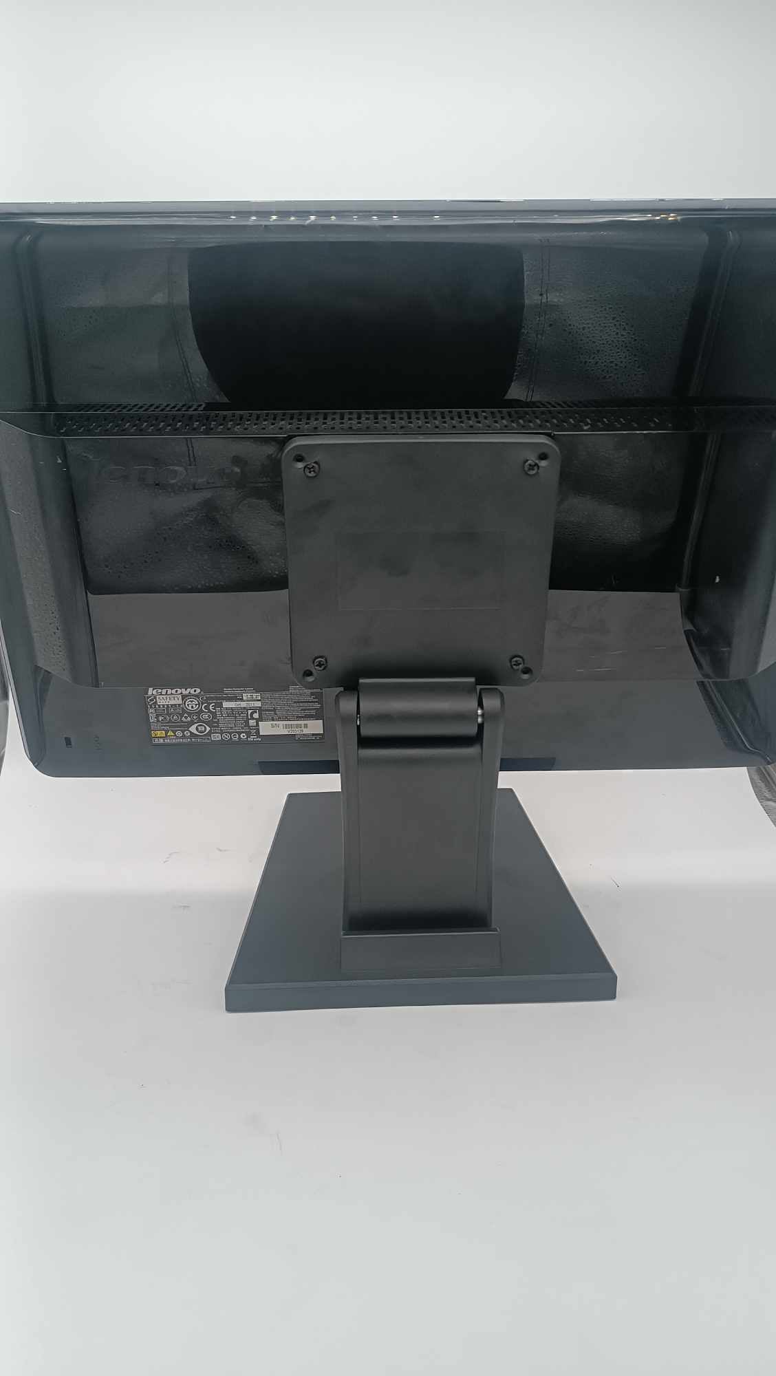 Lenovo 19" LCD Monitor (USED)