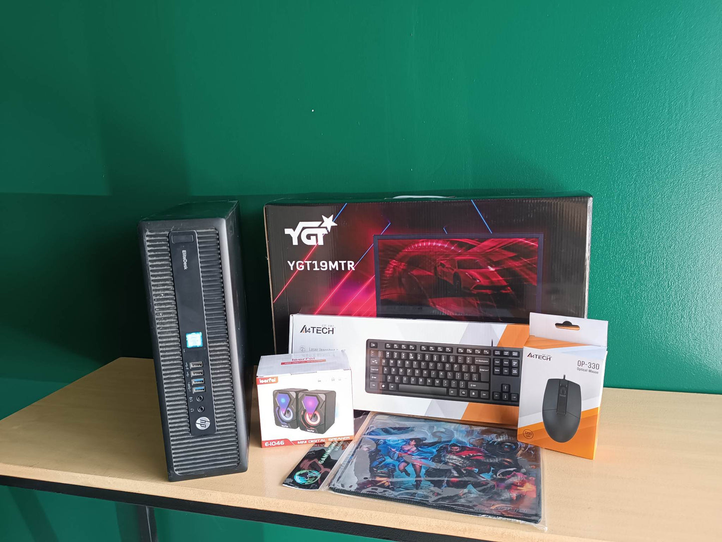 HP i5-4th Gen | 8GB | 120GB | 19" Monitor | Keyboard Mouse