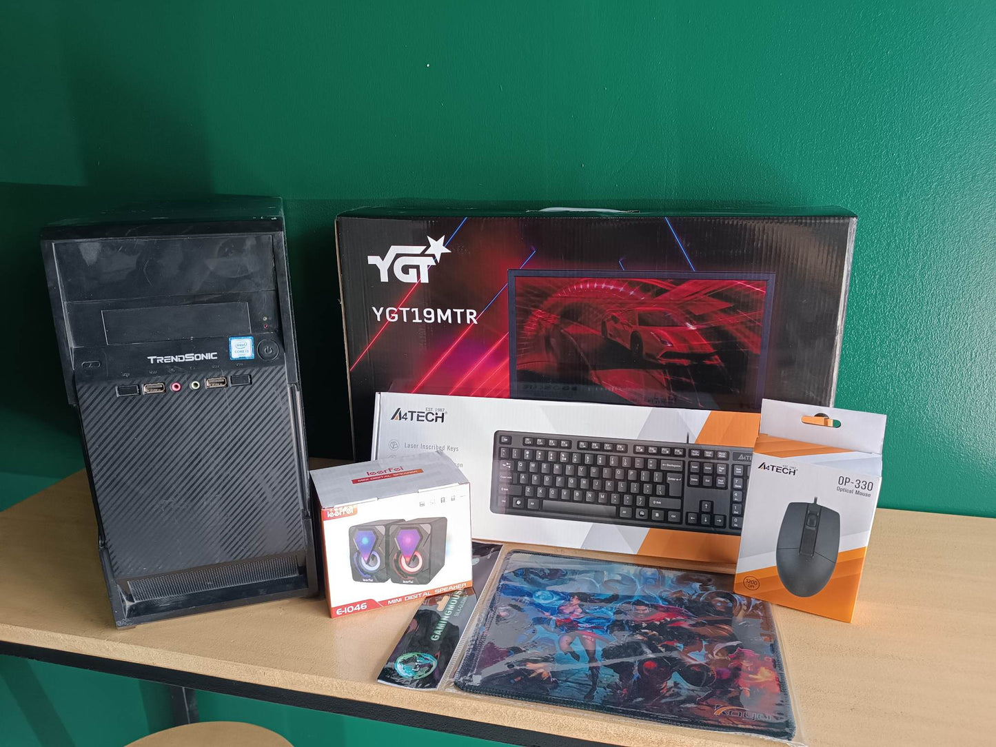 HP i3-6th Gen | 8GB | 120GB | 19" Monitor | Keyboard Mouse
